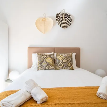 Akicity Ourique Apartment